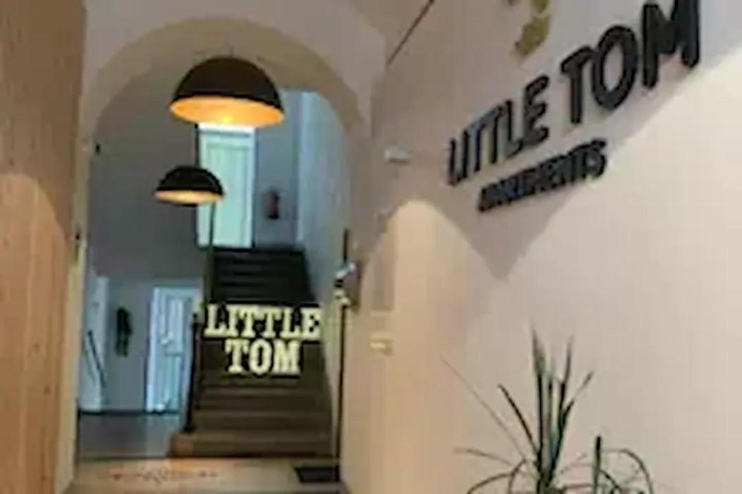 Little Tom Lejlighed